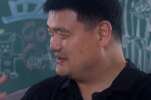 相当有趣!姚明谈对老猫的初印象:迈巴赫&非常响亮的车载音乐