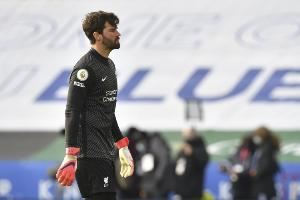 DO:阿利森预计伤缺六周,将无缘出战切尔西、曼联、皇马及曼城