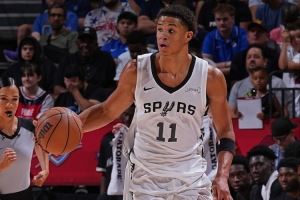 马刺新秀卡布:能跟波波维奇交流太酷了 而且他知道我的名字