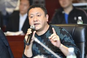 马明宇:虽然培养出多名职业球员和国脚,但踢不过日韩真的没脸吹