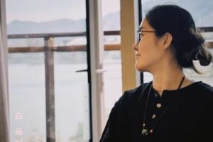 知性美!潘臻琦晒日常随笔:爱要及时 别总说下次