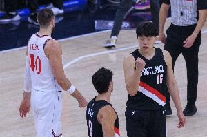  拓记：投篮命中率37%赢不了任何球队 防守这几场做得还可以
