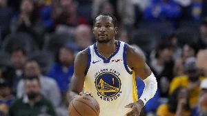 科尔:库明加投篮选择出色 他不会在时间剩一半时强行急停跳投了