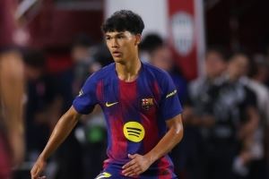 记者:弗里克继续将德罗、托伦茨等小将纳入一线队训练