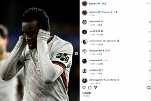 独造3球!吉滕斯社媒晒捂耳照:靠着那加给我力量的,凡事都能做