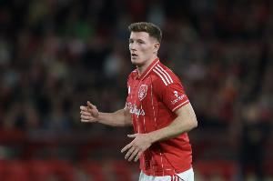  现场验货？森林中场安德森战曼联100%拦截成功率+14次恢复球权