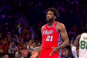  虽迟但到！恩比德VS绿军打成2+1后做出大尺度庆祝动作 被罚5万刀