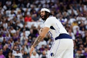  明日独行侠VS火箭：浓眉连续第二场缺阵 莱夫利也继续缺席