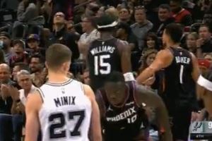  胜负已分！马刺换下主力投子认负 太阳派出马卢阿奇