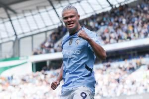 伊格莱西亚斯：哈兰德是当世最佳前锋 德罗巴是历史最佳前锋